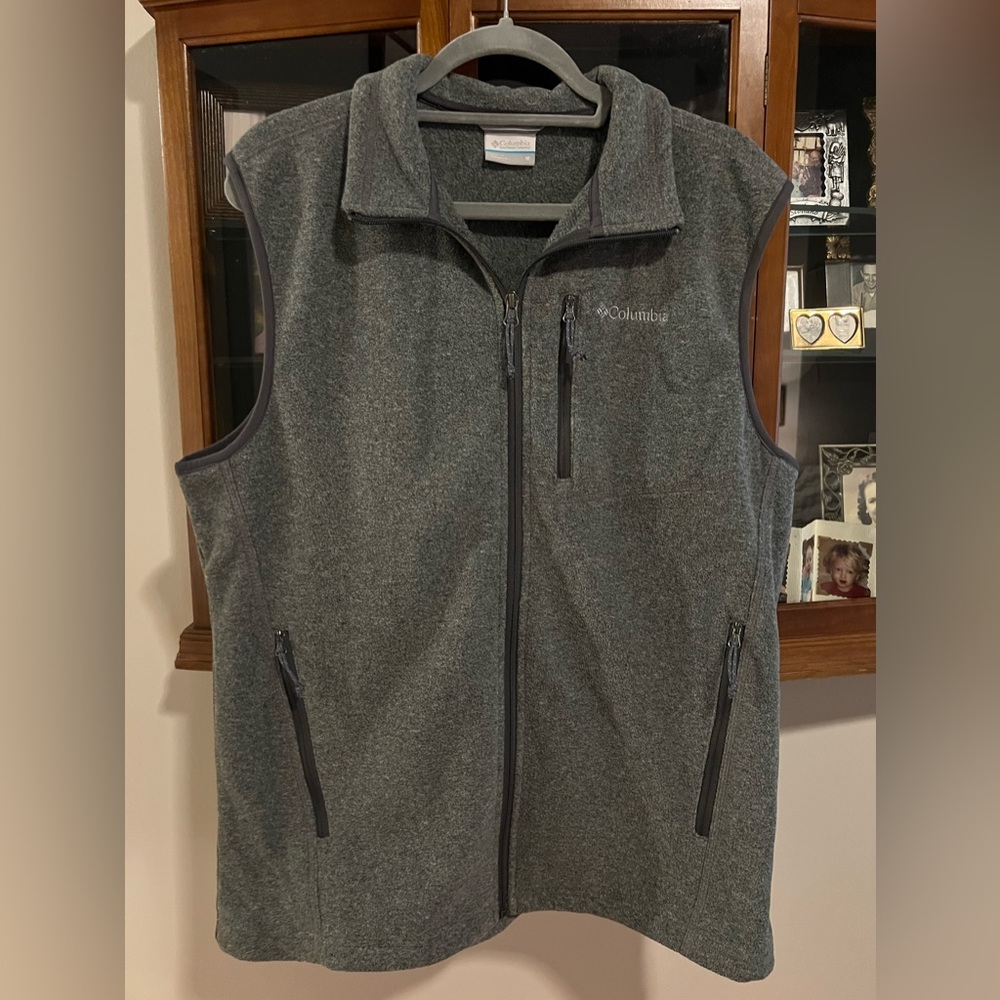 Columbia Men’s Vest size Medium